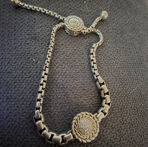 JAI Sterling Silver Pave Diamond Bracelet - Picture 3 of 8